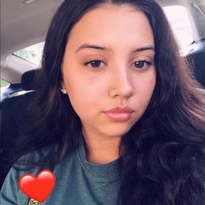 Meet your Posher, Alia